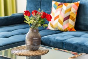 Relax in Style at Maurizia accommodation by Open House