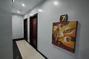 Manila Crown Palace Hotel