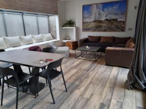 Moderna casa laguna zapallar, 1 cuadra de la playa