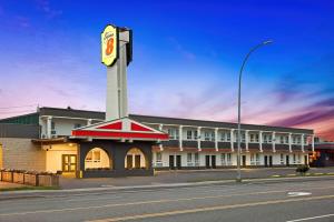 Super 8 by Wyndham Thunder Bay