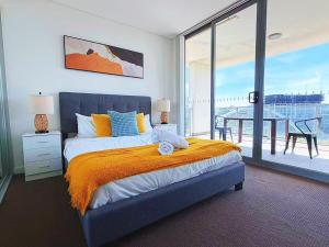 Stunning 2BR with River & City Views in Parramatta