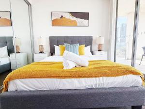 Stunning 2BR with River & City Views in Parramatta