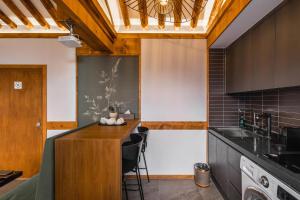 Luxury Hanok Warm Nest Retreat