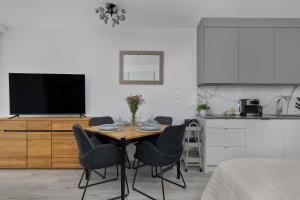 Sea&Lake Mielno Unique Studio for a Family Holiday by the Sea Balcony & Parking by Noclegi Renters