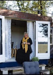 Pipowagen Bijzonder Buitenaf met jacuzzi en sauna