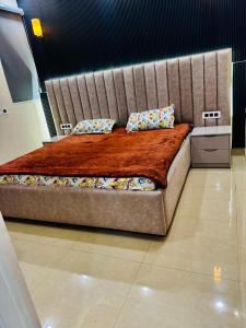 A5 tower flat number 708