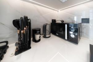 Sleeps 4 I Pool I Circle Mall I Epic Pool