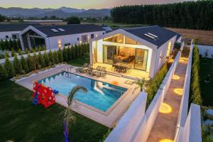 Odella 2 - Luxury Villa for 6 in Zorlar, Seydikemer - Vily, Fethiye