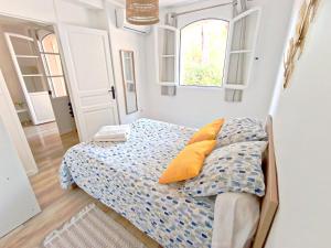 Appartement 2 pièces avec Balcon, Clim et Parking au Port de Hyères