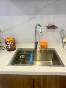 Alba Gardens studio Apt with Gym, Pool & Mini-Mart