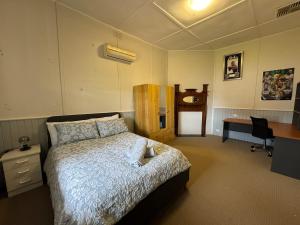 Work, Rest and Recharger Here