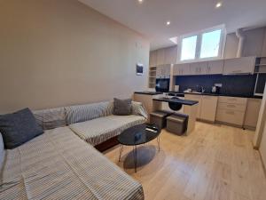 Dianas Cozy 18 Apartment