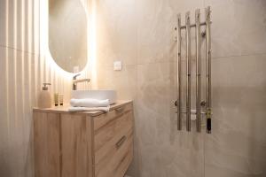 Charming Parisian Flat by Champs Elysées