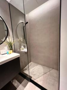 Gennaros Home at 15 Northside Business Bay