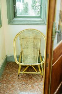 The Rails - Family Room F03