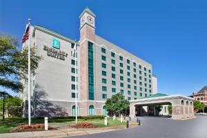 Embassy Suites Montgomery - Hotel & Conference Center - 4hvězdičkové hotely ve městě Montgomery
