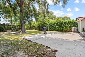 Fully Furnished Miami 1BR with 3 Beds