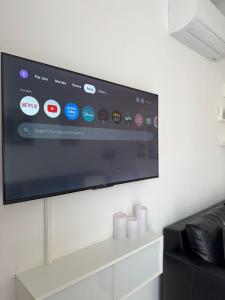 Miraflores Oasis Golf View by Kaida Stay