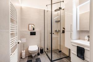 Black & White Apartment