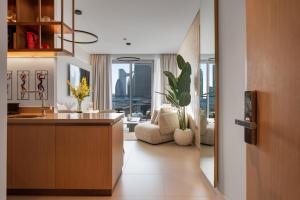 Burj View Direct to Dubai Mall 2BR