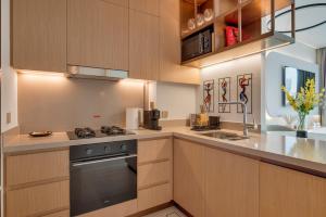 Burj View Direct to Dubai Mall 2BR