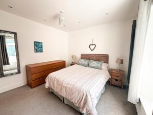 Sea Anchor Saundersfoot