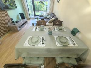 Garden apartment Aspen Suites A008