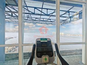 Best View 1BR Baywalk Condo Pool Gym, Wi-Fi