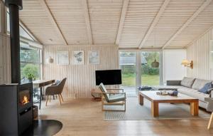 Stunning Home In Væggerløse With Sauna