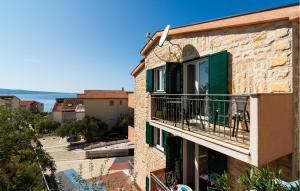 Gorgeous Apartment In Omis With Wifi