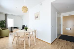 Fresh two-room apartment next to Logomo & train station