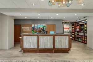 Hampton Inn & Suites by Hilton Tampa Busch Gardens Area