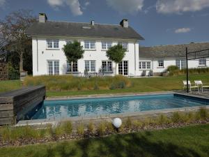 Theux Villa with Sauna - 3hvězdičkové hotely ve městě Theux