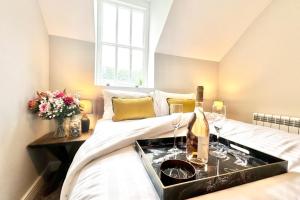 Cottage - Sleeps 2 - Pet friendly - Parking