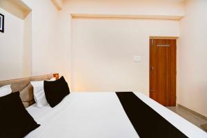 Collection O Collection O Kumhrar Archeological Park Hotel Karuna Palace