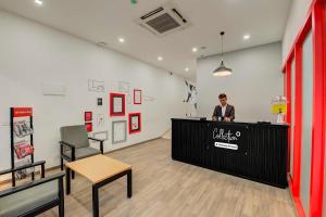 Townhouse Oak Pune Mandai Metro Station