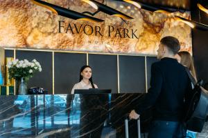 Favor Park Hotel