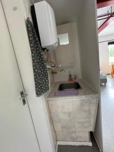 Apartment Pottery - Park view