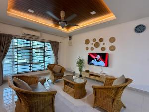 Qaseh Tembesu Homestay
