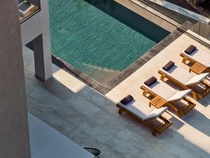 Nomia Villa, with Pool, Gym & Walk to the Beach, By ThinkVilla