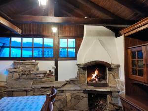 Къща за гости При Комина - Guest House By the Chimney