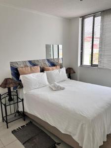 One bedroom self-catering apartment at CITY JUNCTION
