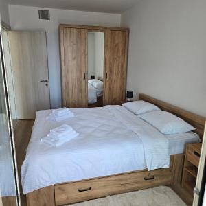D & B Luxury Apartment 26th floor