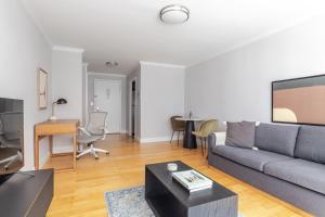 Blueground Manhattan Valley AC nr park NYC-1837