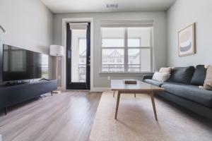 Blueground Austin pool nr Walnut Creek Park ATX-262