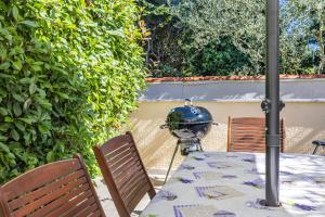 Charming Pool Apartment Liznjan - Buneta