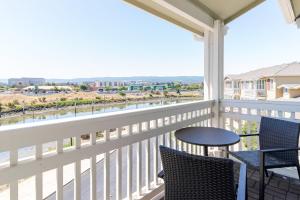 Blueground Redwood City balcony nr Park SFO-1936