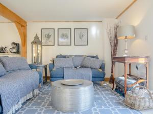 Hares Furrow - Uk12607