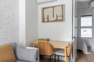 Blueground Alphabet City view nr Tompkins Sq Park NYC-1884