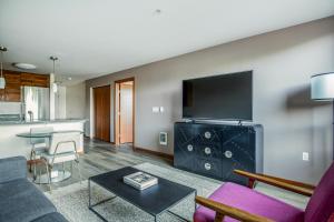 Blueground Brighton balcony nr Othello Park SEA-875